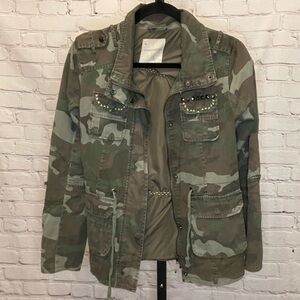 Sound and Matter Camo Utility Jacket Size Small
